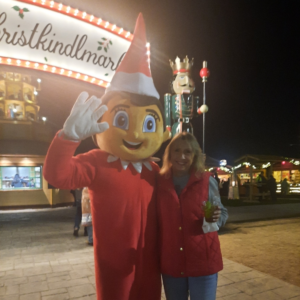 Meet your Posher, Saundra